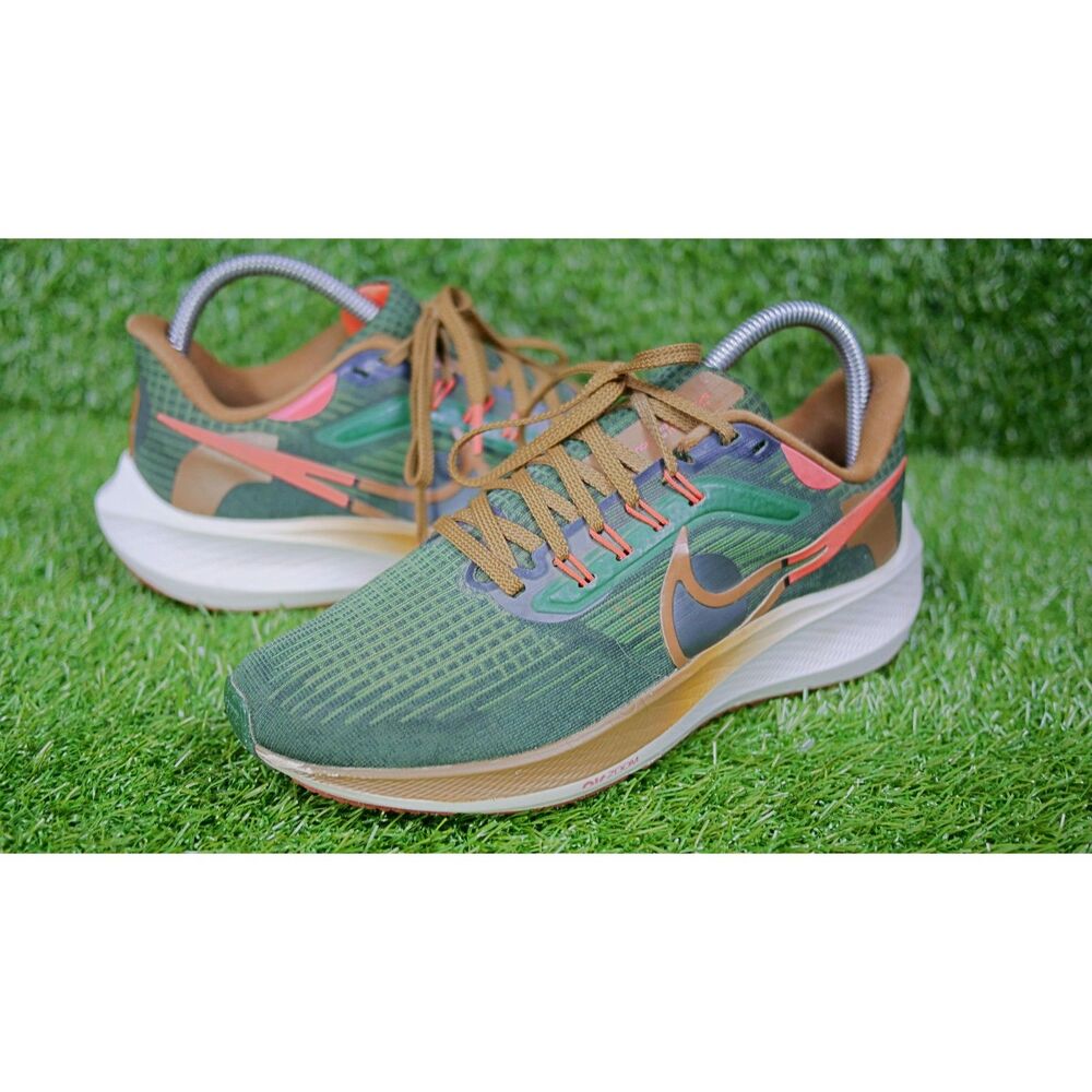 Nike Hola Lou x Air Zoom Pegasus 39 A.I.R. - Men’s Size 6